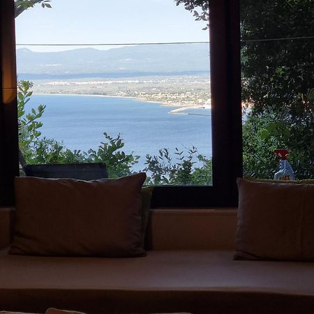 "Unique view" Διαμερισμα με θέα θάλασσα και πόλη Διαμέρισμα Καλαμάτα Εξωτερικό φωτογραφία