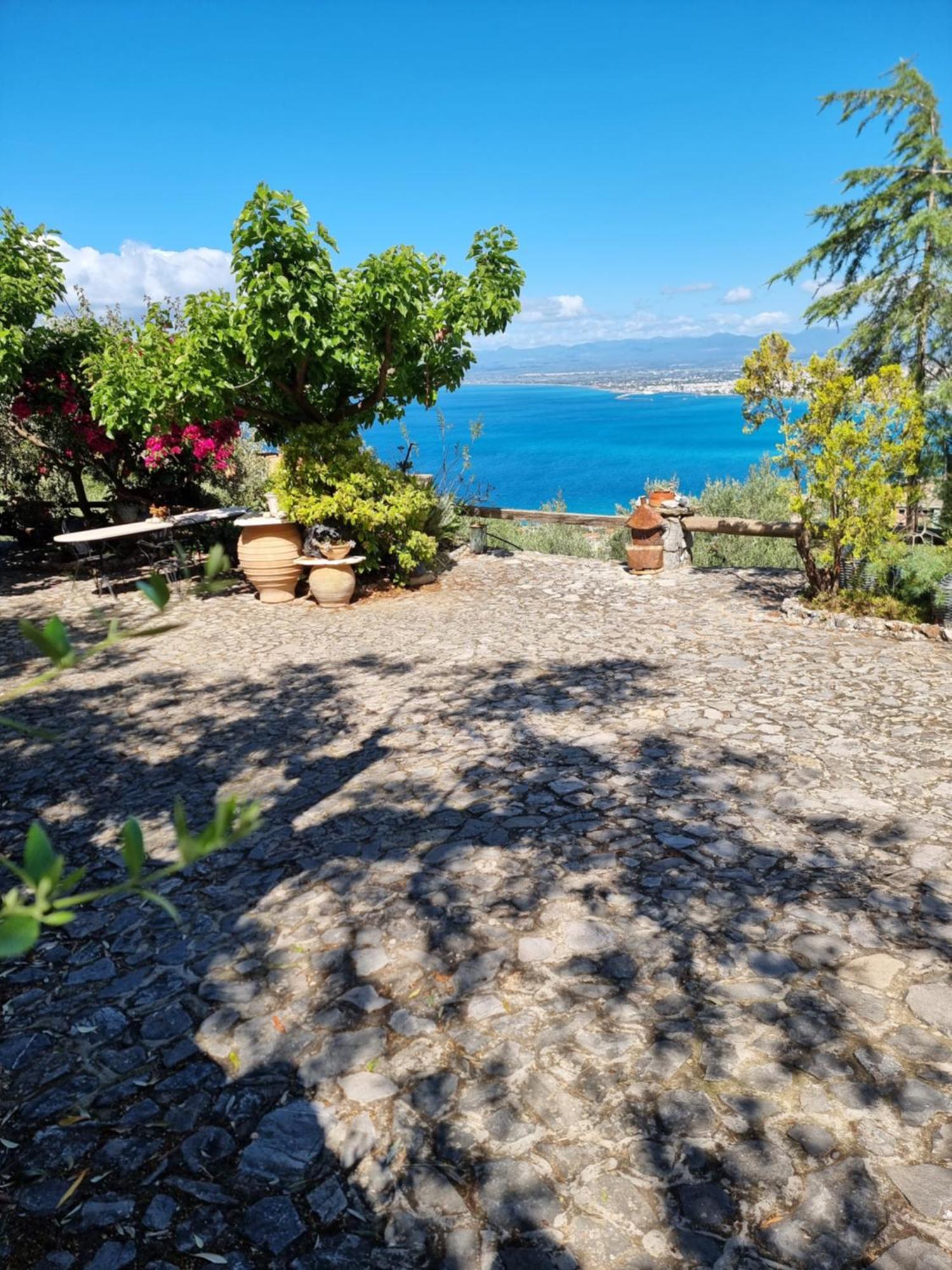 "Unique view" Διαμερισμα με θέα θάλασσα και πόλη Διαμέρισμα Καλαμάτα Εξωτερικό φωτογραφία